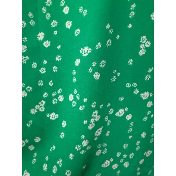 CAbi #6082 The Replay Top, S/S Floral Green, S - Picture 6 of 7